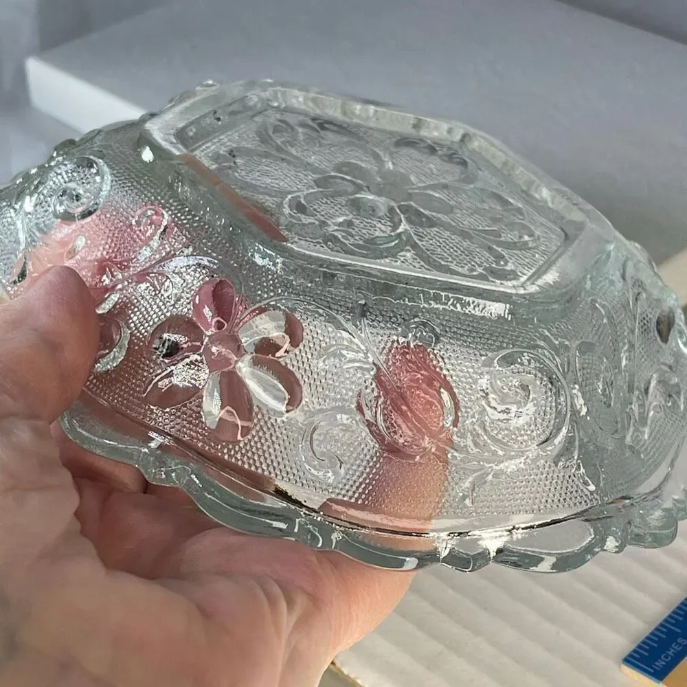 VTG Indiana Glass Tiara clear Sandwich glass hexagon daisy scroll bowl.
